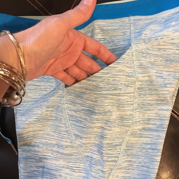 Lululemon Leggings - Size 8 - Picture 3 of 8